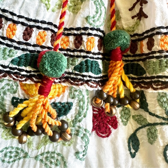 ❌DONATED❌ ZARA White & Multi-Colored Embroidered Skirt with Elastic Waistband - Picture 7 of 12